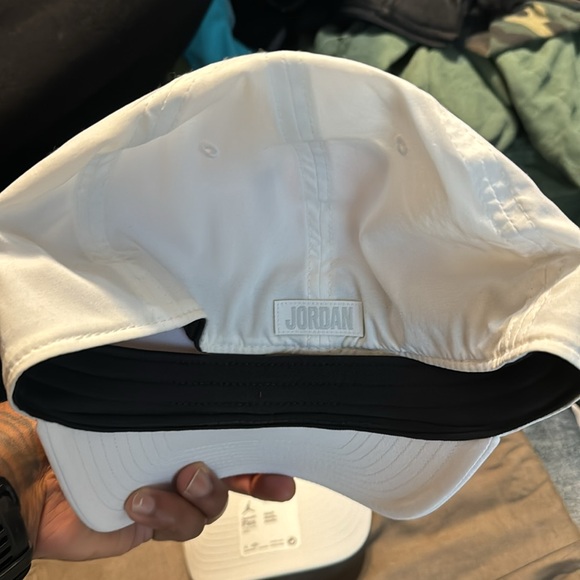 Parting ways - Picture 2 of 2